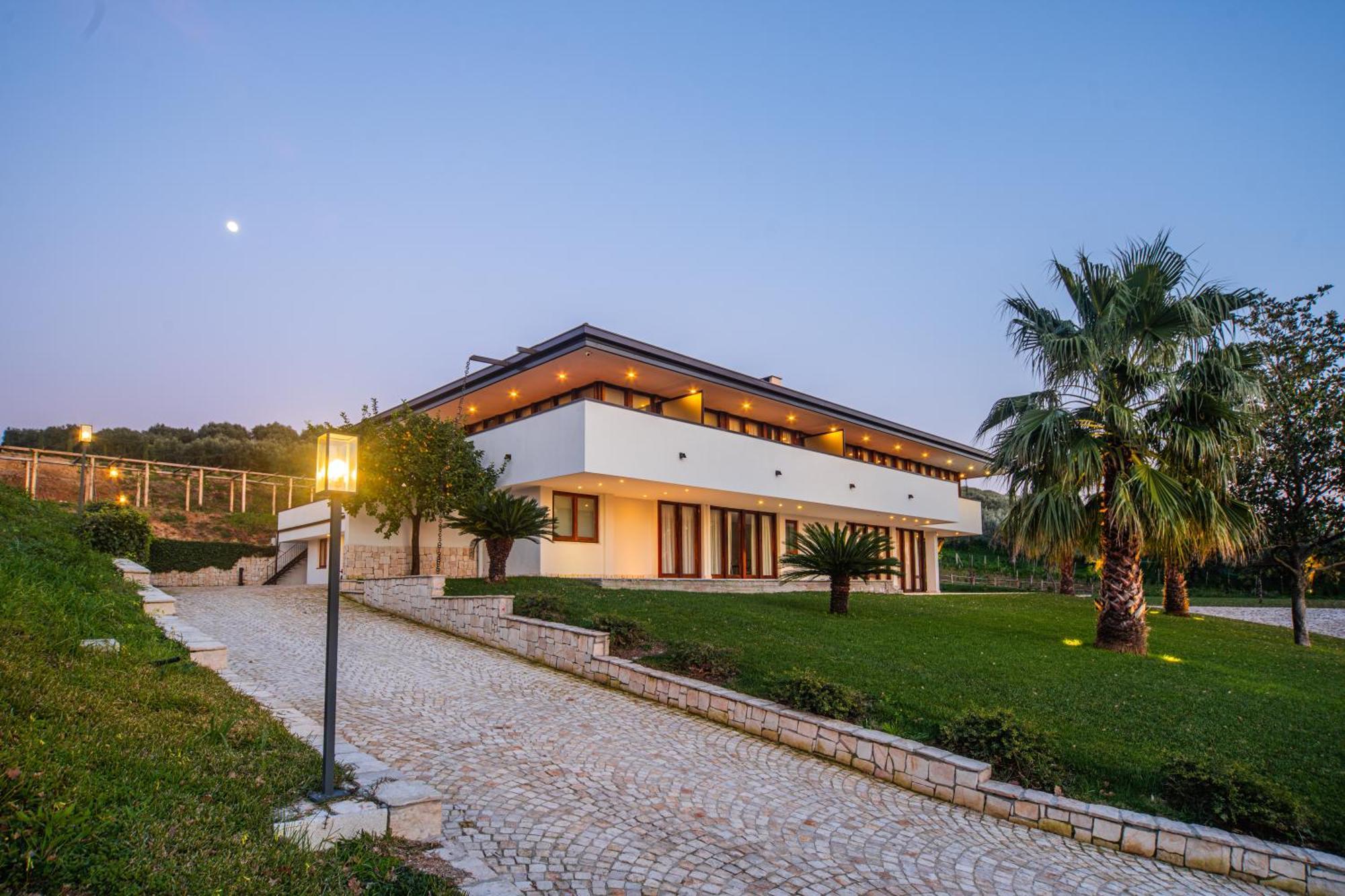 Aria - Villa Di Campagna Montecorvino Rovella Eksteriør bilde