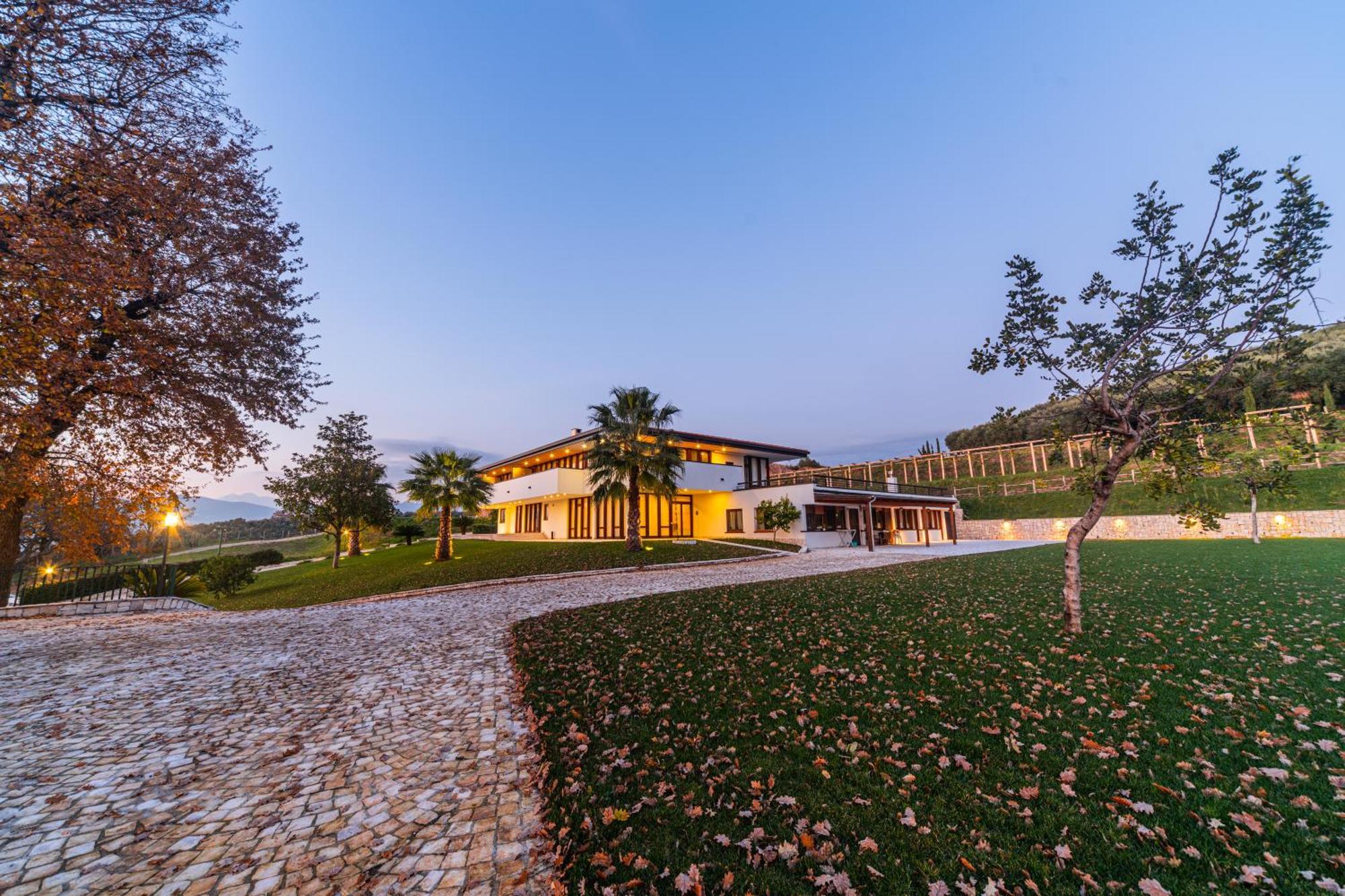 Aria - Villa Di Campagna Montecorvino Rovella Eksteriør bilde